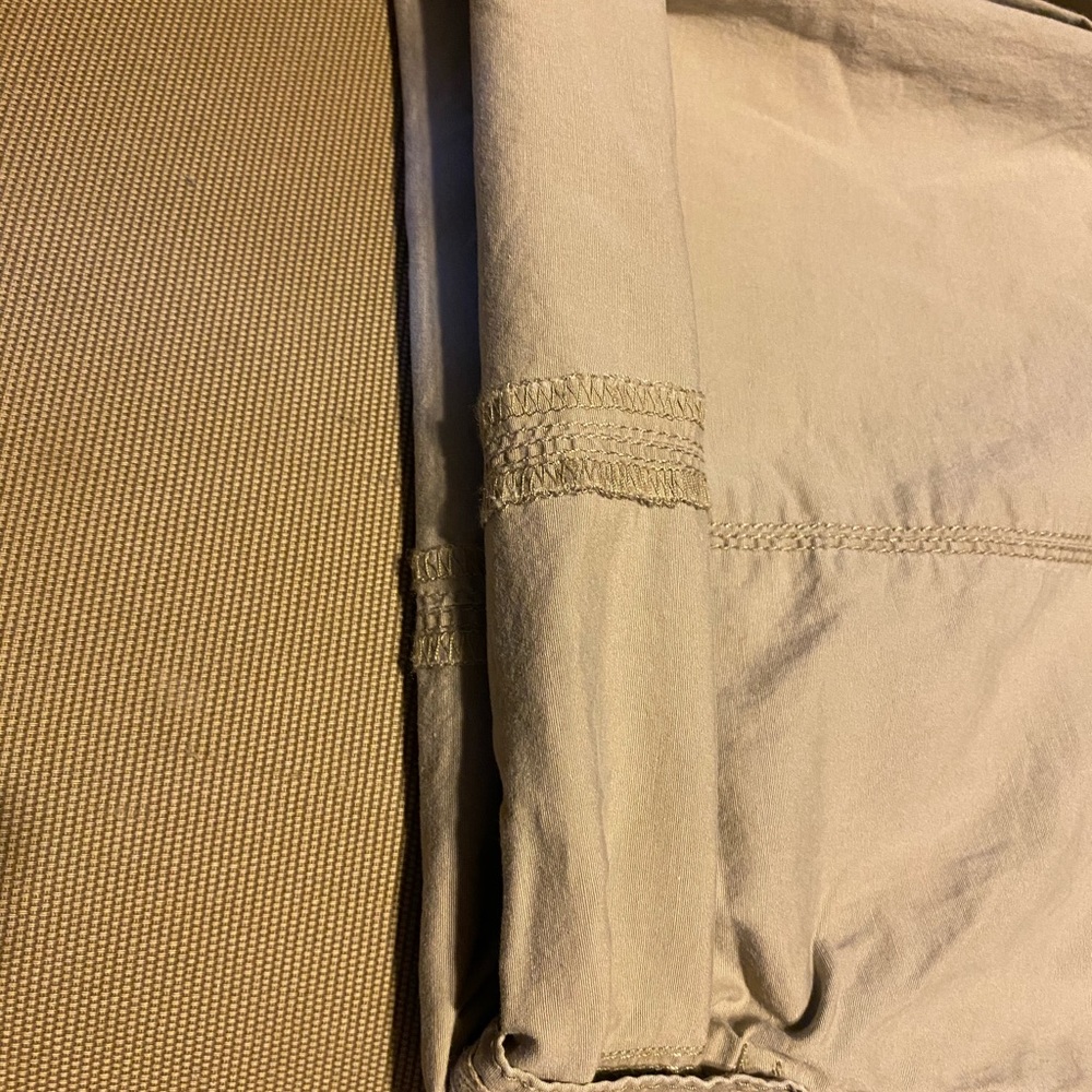 Capris - Picture 4 of 4